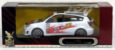 ROAD SIGNATURE 1:18 2003 PONTIAC VIBE TUNER