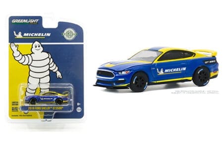 Greenlight 1:64 Hobby Exclusive - 2019 Ford Shelby GT350R (Blue/Yellow) - Michelin Tires
