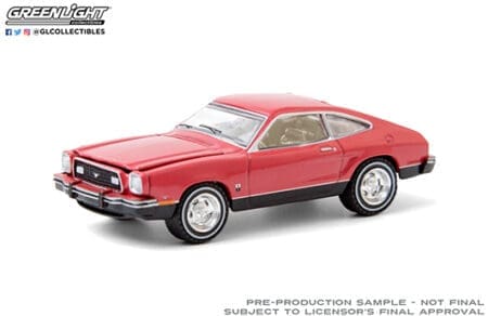 Greenlight 1:64 Hobby Exclusive - 1976 Ford T5 - Bright Red (Vermilion)