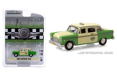 Greenlight 1:64 Hobby Exclusive - 1982 Checker Motors Marathon A11 - Chicago Checker Taxi Affl, Inc. (Green/Cream)