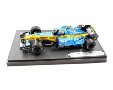 Hot Wheels Racing 1:18 Renault R25 Autodromo Carlos Pace 2005 Drivers World Champion Fernando Alonso - Sao Paulo, Brazil - Image 2