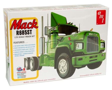 AMT Model Kit 1:25 Mack R685ST Tractor