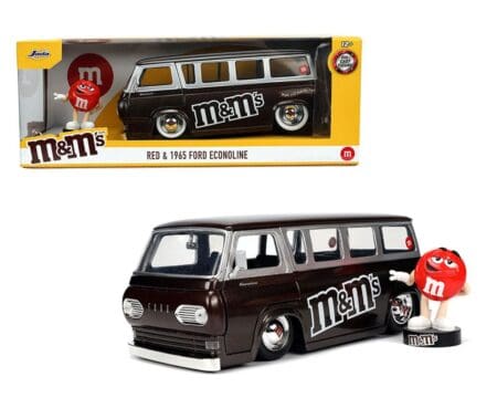 Jada 1:24 1965 Ford Econoline w/ Red M&M Figure- M&M - Hollywood Rides