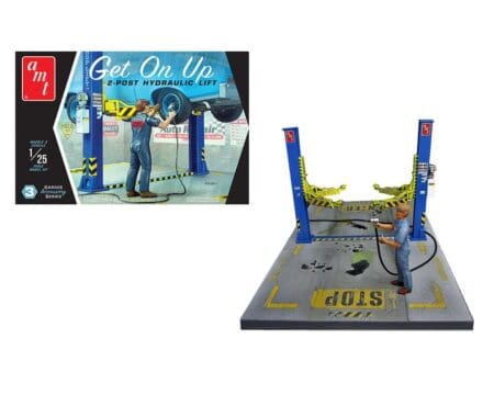 AMT Model Kit 1:25 Garage Accessory Series 3 - Get On Up 2-Post Hydraulic Lift with Figure
