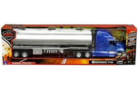 New Ray  1:32 Kenworth T2000 Oil Tanker Chrome - Long Haul Truckers