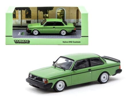 Tarmac Works 1:64 Volvo 242 Custom (Green) - ROAD64