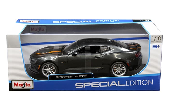 2017 Chevrolet CAMARO FIFTY 1/18 シボレーカマロ Maisto 1:18 2017 Chevrolet Camaro Fifty (50th Anniversary