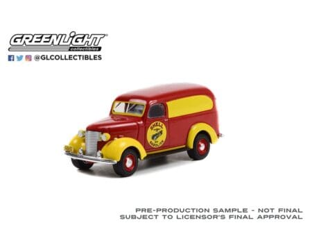 Greenlight 1:64 Running On Empty Series 14 - 1939 Chevrolet Panel Truck - Shell Gasoline - Image 2