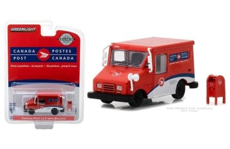 Greenlight 1:64 Canada Post LLV Mail Truck with Mailbox - Hobby Exclusive