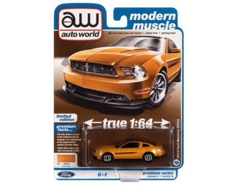 Auto World 1:64 Premium 2022 Release 3B - 2015 Ford Mustang CT/CS