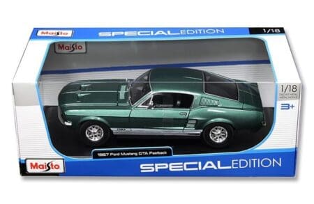 Maisto 1:18 1967 Ford Mustang Fast Back - Special Edition