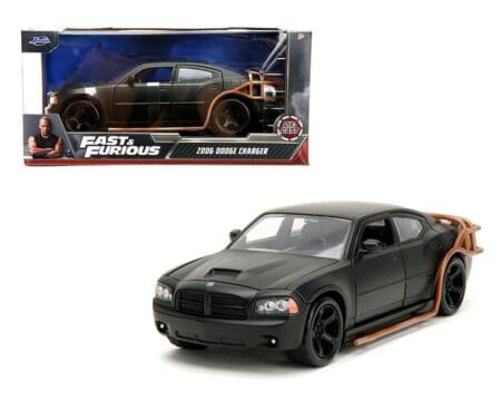 Jada 1:24 2006 Dodge Charger Heist Car - Fast & Furious