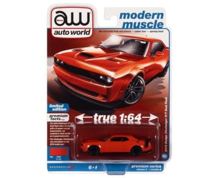 Auto World 1:64 Premium 2022 Release 3A - 2019 Dodge Challenger R/T Scat Pack Tor - Modern Muscle