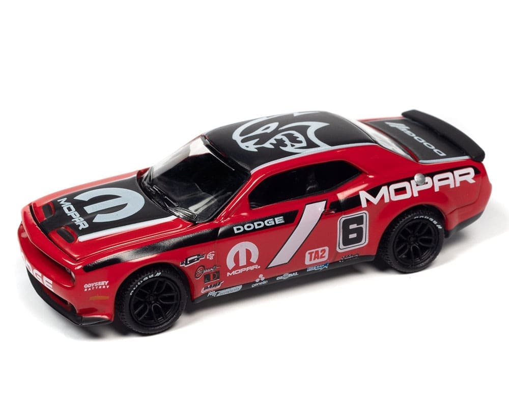 Auto World 1:64 2019 Dodge Challenger SRT Hellcat MOPAR (Red Auto World 1:64 2019 Dodge Challenger SRT Hellcat MOPAR (Red