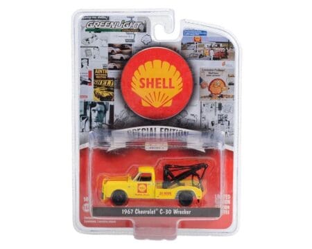 Greenlight 1:64 1967 Chevrolet C-30 Wrecker - Shell Roadside Service 24 Hour - Shell Oil Special Edition Series 1