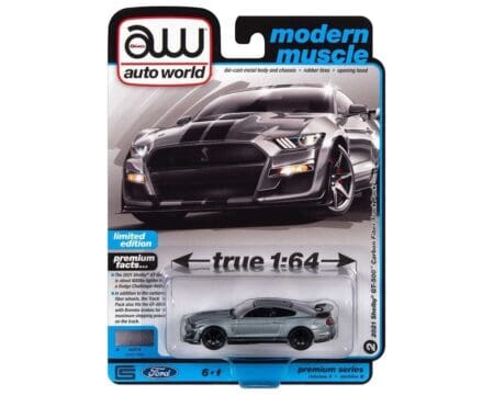 Auto World 1:64 2021 Shelby GT-500 Carbon Fiber Track Pack (Iconic Silver) - Premium 2022 Release 4 Version B