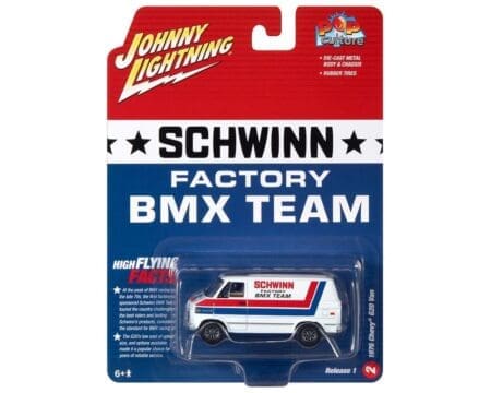 Johnny Lightning 1:64 Schwinn 1976 Chevrolet G20 Van - Factory BMW Team - Pop Culture 2023 Release 1