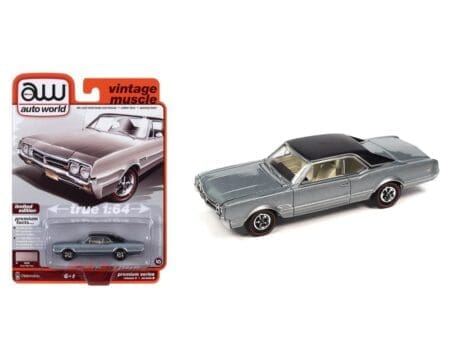 Auto World 1:64 1966 Oldsmobile 442 - Silver Mist Poly - Premium 2023 Release 2 Version B