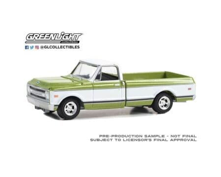 Greenlight 1:64 Barrett-Jackson ‘Scottsdale Edition’ Series 13 - 1972 Chevrolet C-10 Custom - Green/White (Lot #798) Solid Pack