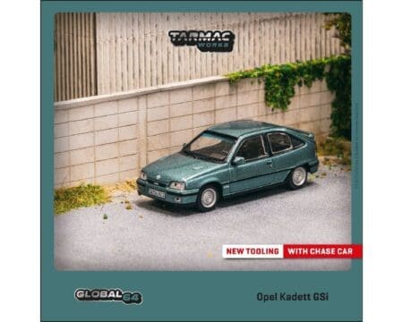 Tarmac Works 1:64 Opel Kadett GSi - Green Metallic - Global64