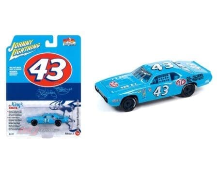 Johnny Lightning 1:64 Richard Petty 1972 Plymouth Road Runner Stock Car - Pop Culture 2023 Release 3
