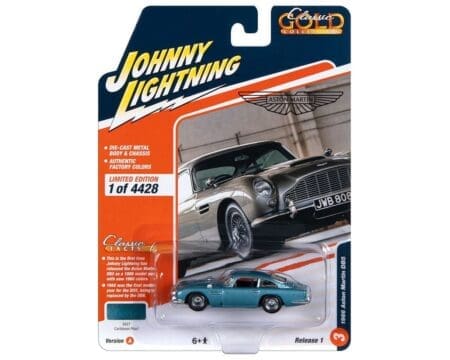 Johnny Lightning 1:64 Classic Gold 2023 Release 1 Version A - 1966 Aston Martin DB5 - Blue - Solid Pack