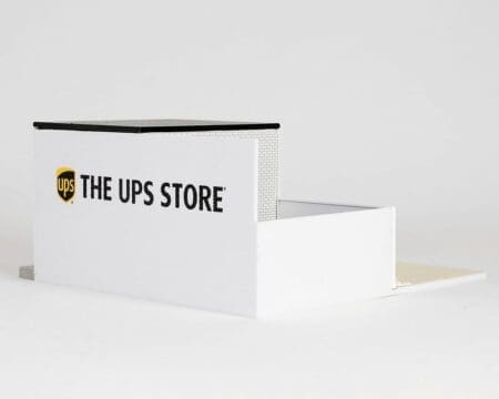 Greenlight 1:64 Diorama The UPS Store - Mijo Exclusives - Image 4