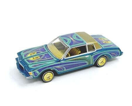 Johnny Lightning 1:64 Lowriders 1978 Chevrolet Monte Carlo with American Diorama Figure Limited 3,600 Pieces - Mijo Exclusives - Image 2
