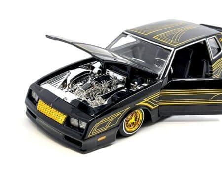 Maisto 1:24 1986 Chevrolet Monte Carlo Lowrider - Black - Design Lowriders - Mijo Exclusives - Image 2