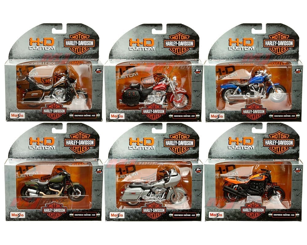 2023 MAISTO H-D CUSTOM 1:18 SCALE GOLD 2022 HARLEY DAVIDSON