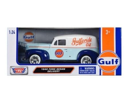 Motormax 1:24 1940 Ford Sedan Delivery - Light Blue/White - Gulf