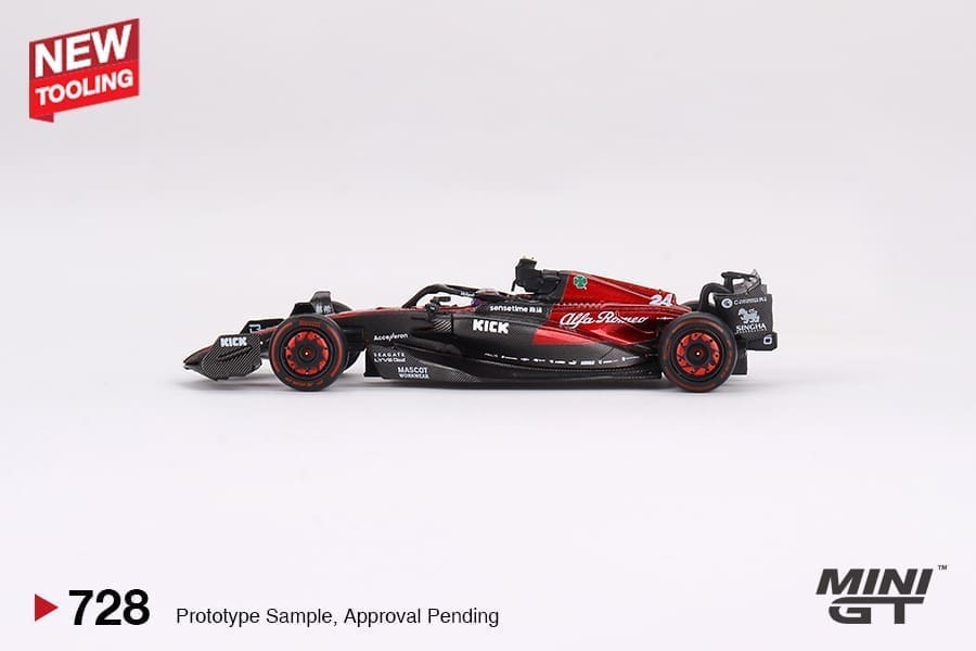福袋 セール Mini GT 1:64 Alfa Romeo C43 #24 Zhou Guanyu 2023 F1 2023 レーシングカー