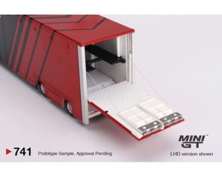 Mini GT 1:64 Mercedes-Benz Actros w/ Racing Transporter "ADVAN" - Image 3