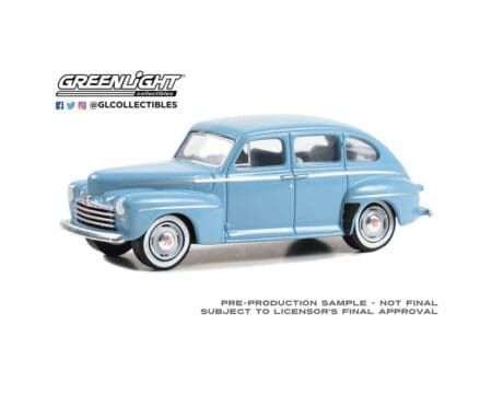 Greenlight 1:64 1946 Ford Super Deluxe Fordor - Fifty Years of Ford Progress - Golden Jubilee - Anniversary Collection Series 16 - Solid Pack - Image 2