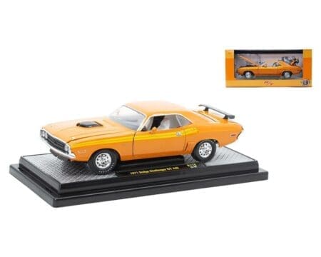 M2 Machines 1:24 1971 Dodge Challenger R/T 440 - Orange
