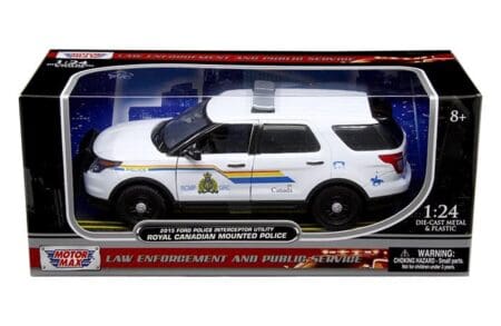 Motormax 1:24 2015 Ford Police Interceptor Utility with Lightbar RCMP Canadian Police - Law Enforcement