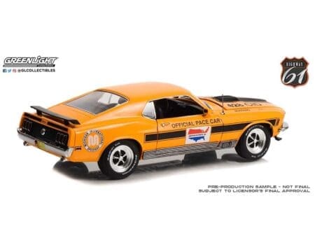 Highway 61 1:18 1970 Ford Mustang Mach 1 - Michigan International Speedway Official Pace Car - Yellow - Image 2