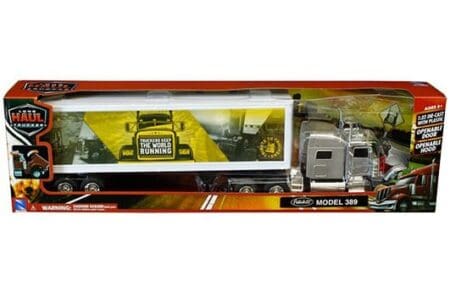 New Ray 1:32 Peterbilt 389 Trucker Keep The World Running Silver Cab - White Trailer - Long Haul Truckers