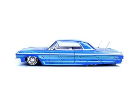 Maisto 1:24 1964 Chevrolet Impala SS Lowrider - Metallic Blue - Design Lowriders - MiJo Exclusives - Image 2