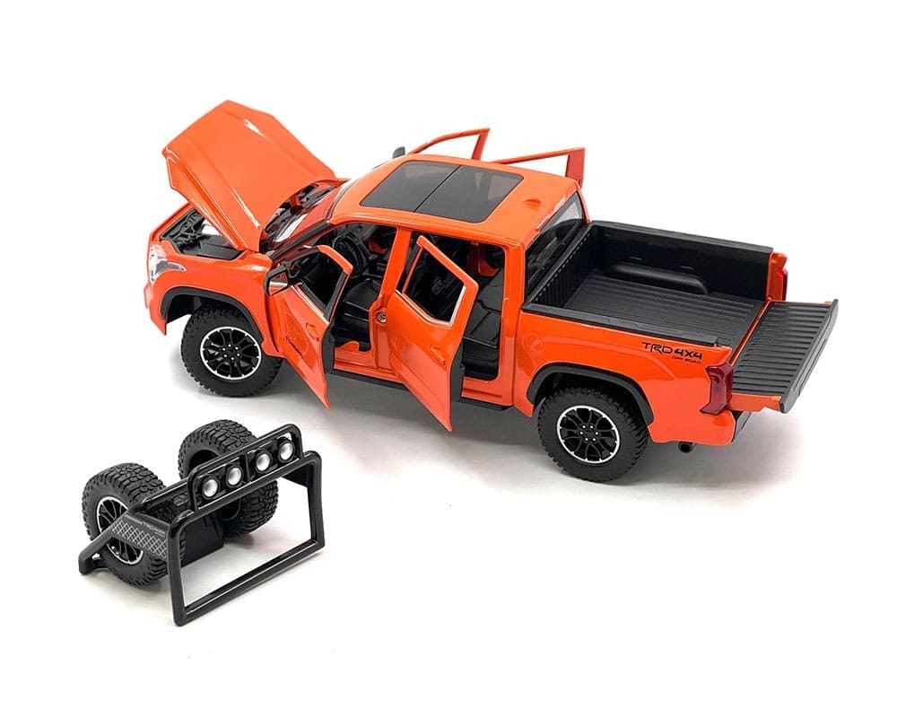 MiJo Exclusives 1:24 2023 Toyota Tundra TRD Off-Road 4x4