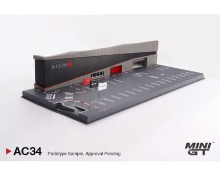 Mini GT 1:64 Diorama Nissan Motorsports Nismo Operation - Image 3