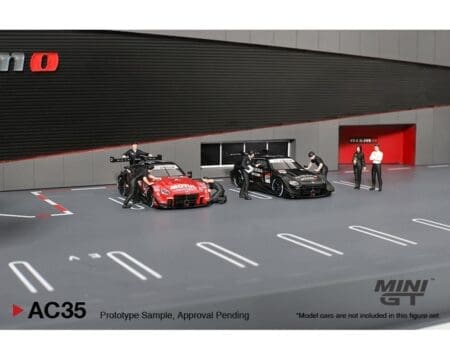Mini GT 1:64 Diorama Nissan Motorsports Nismo Operation - Image 5
