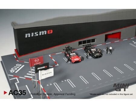 Mini GT 1:64 Diorama Nissan Motorsports Nismo Operation - Image 6