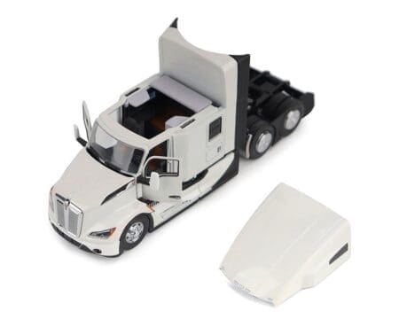 Diecast Masters 1:50 Kenworth T680 Cab - Pearl White - Transport Series Limited Edition - Image 2