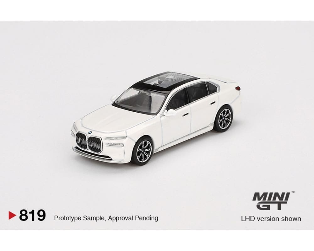 Mini GT 1:64 BMW i7 xDrive60 - Mineral White - Limited