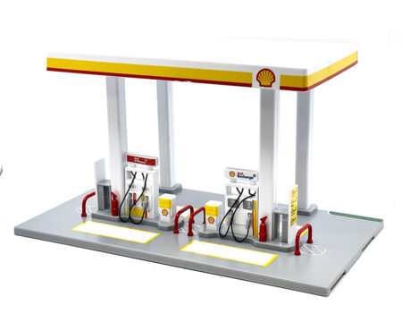CCA 1:64 Shell Gas Station Playset with Volvo Oil Tanker & Volvo Tow Truck (9.75" L x 5.5" W x 5.5" H) - Image 3