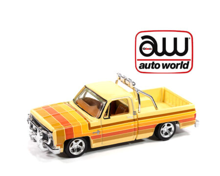 (Preorder) Auto World 1:64 1981 Chevrolet Silverado Fleetside Custom Lowered - Beige - Hobby Exclusives Limited Edition
