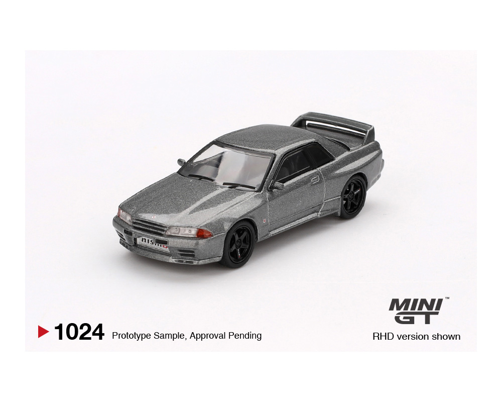 正式的 Preorder) CRS BNR32 (NISMO GT-R Skyline Nissan 1:64 GT Mini ミニカー