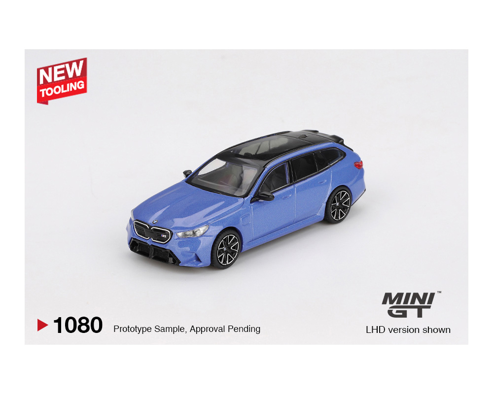 Preorder) Mini GT 1:64 BMW M5 Touring (G99) - Marina Bay
