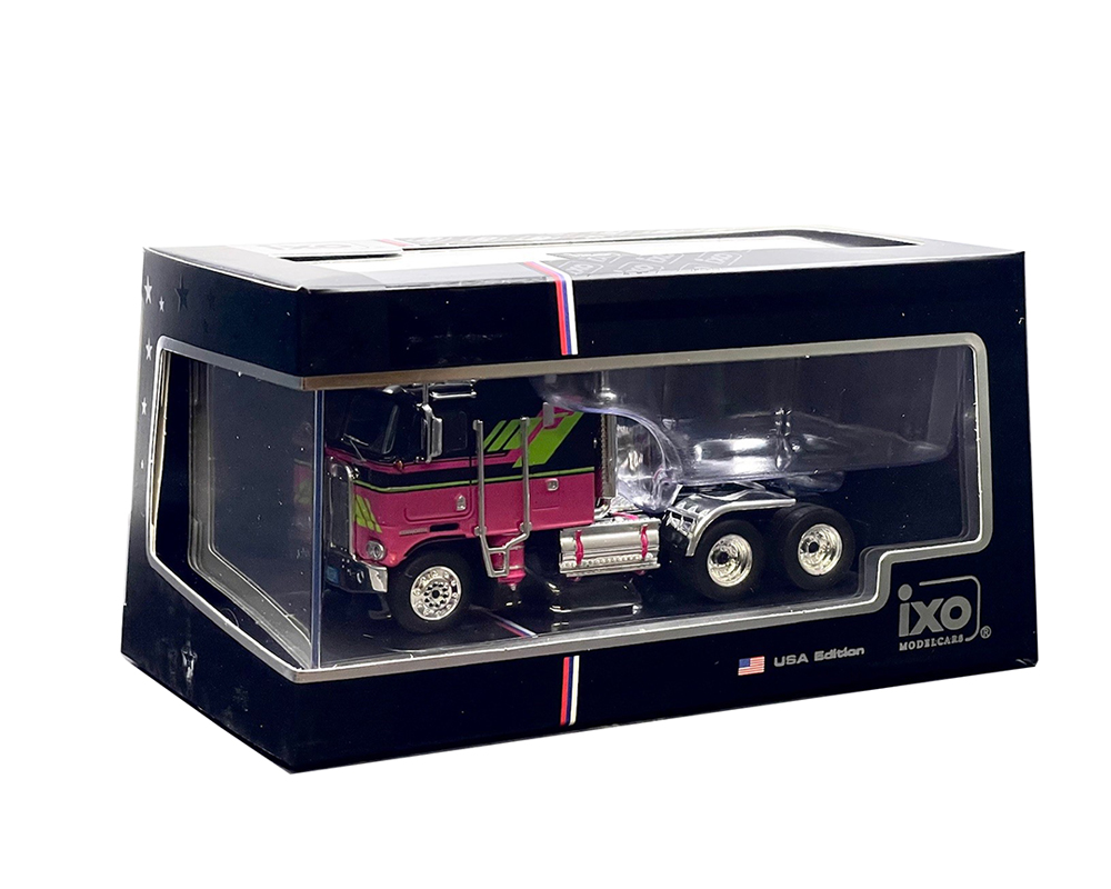 IXO Models 1:64 1976 Kenworth K100 Aerodyne - Black and Pink - M